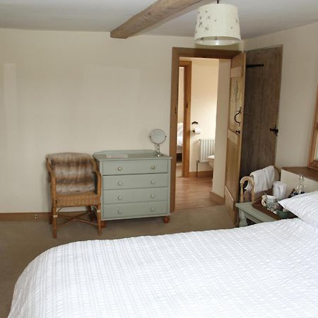 Castle Farm Bed & Breakfast Wedmore ภายนอก รูปภาพ