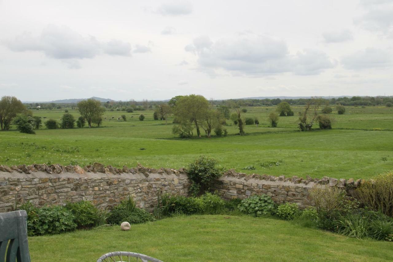 Castle Farm Bed & Breakfast Wedmore ภายนอก รูปภาพ