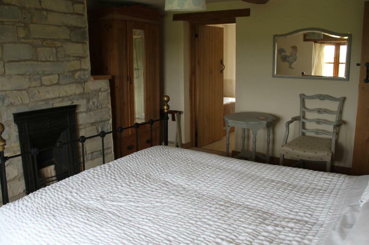 Castle Farm Bed & Breakfast Wedmore ภายนอก รูปภาพ